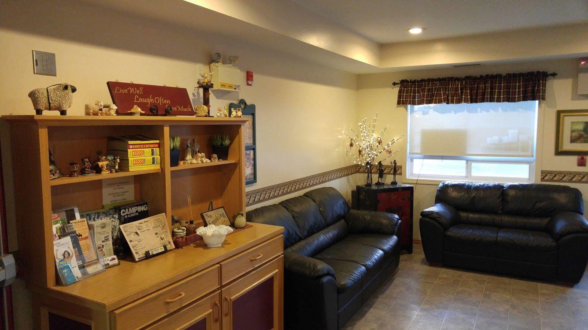 Crossfield Country Inn Екстериор снимка